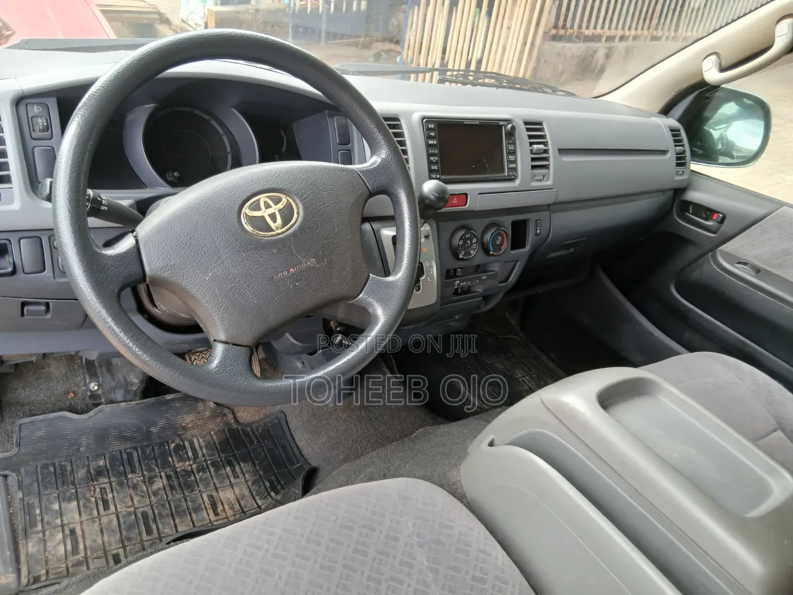 Toyota HiAce 2008 Black