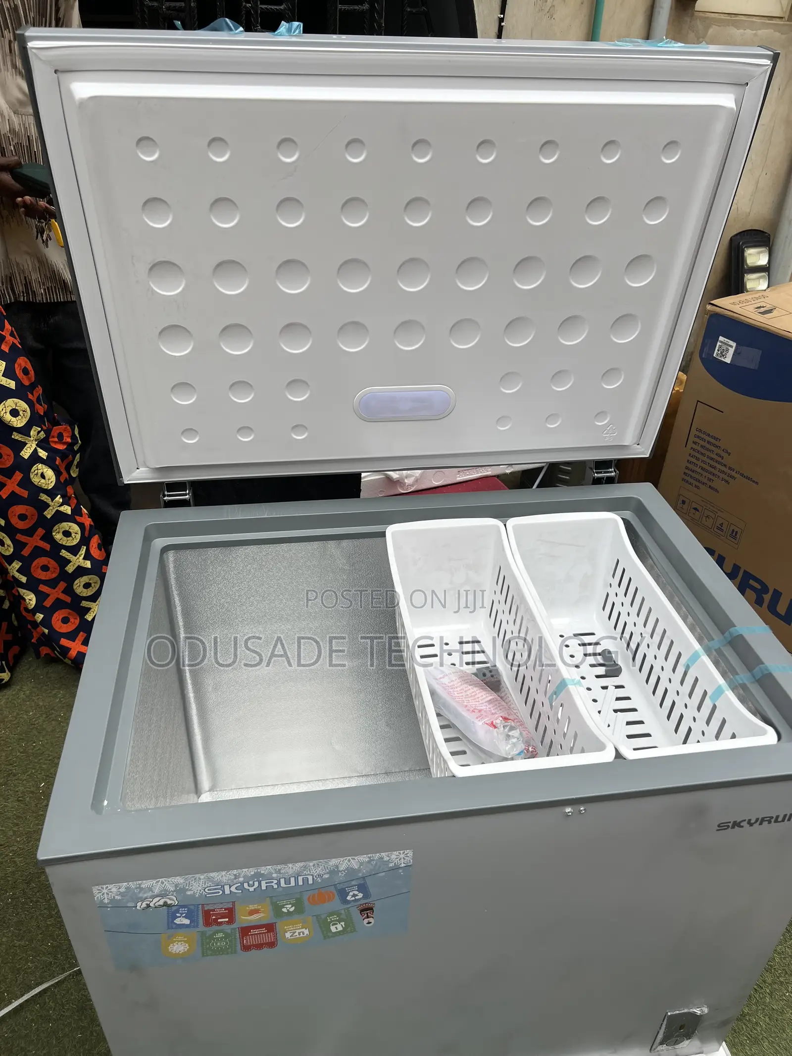 Efficient Skyrun 260L Deep Freezer BD260A