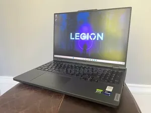Laptop Lenovo Legion 5 32GB Intel Core Ultra 9 SSD 1T