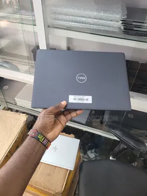 Laptop Dell Latitude 3410 8GB Intel Core i7 SSD 256GB
