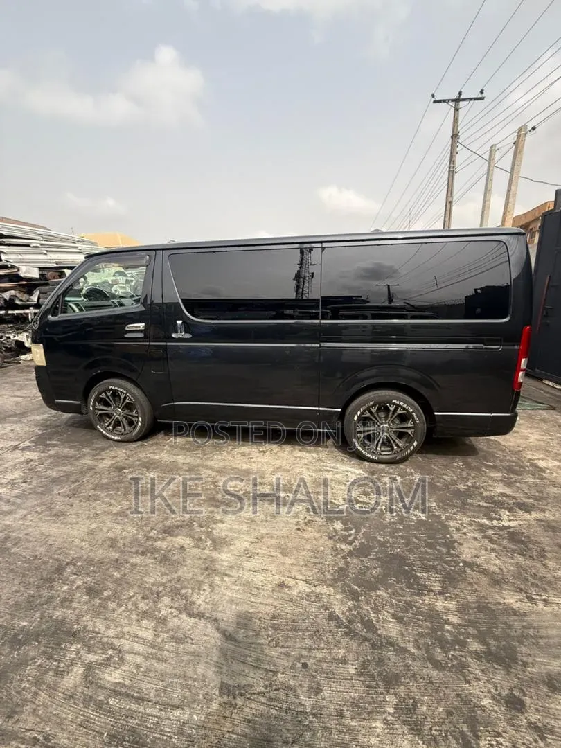Toyota HiAce 2007