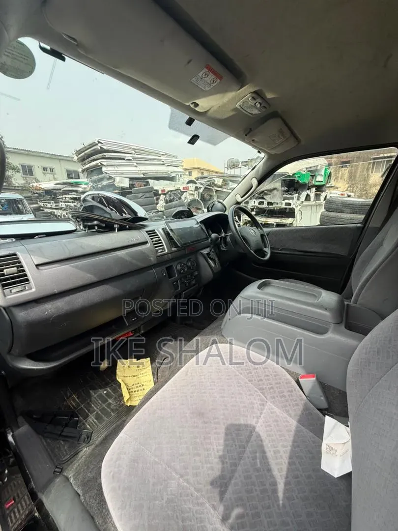 Toyota HiAce 2007