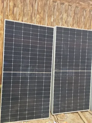 600watts Jinko Solar Panel