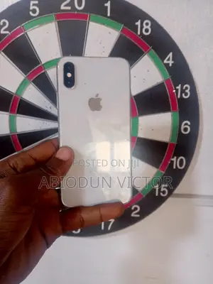 Apple iPhone XS 64 GB White
