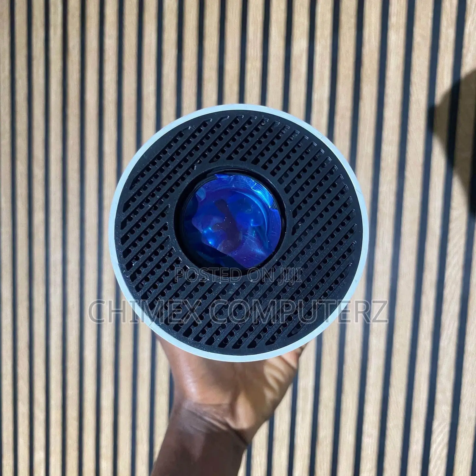Hy300 Rechargeable Projector + Inbuilt Speaker