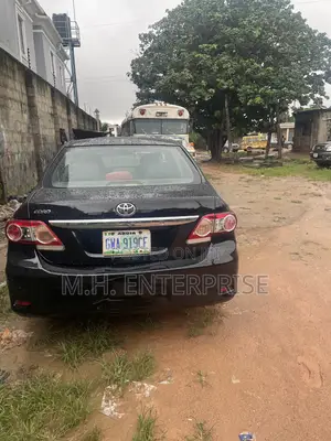 Toyota Corolla LE 4dr Sedan (1.8L 4cyl 4A) 2010 Black