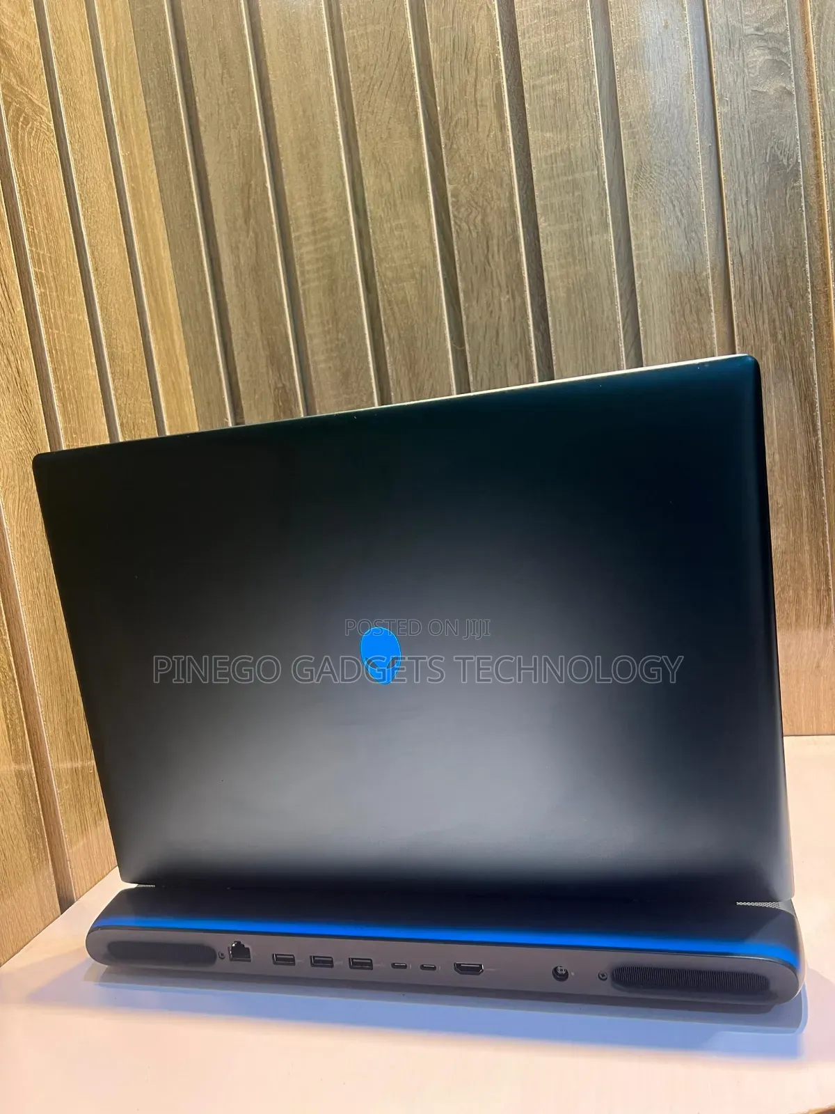 New Laptop Alienware 18 Area-51 32GB Intel Core Ultra 9 SSD 1T