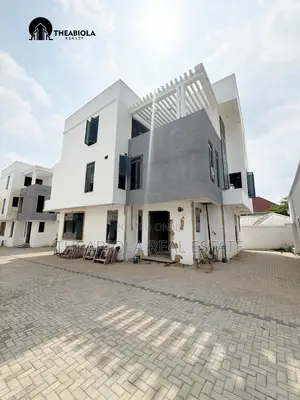 5bdrm Duplex in Lifecamp, Abuja for sale