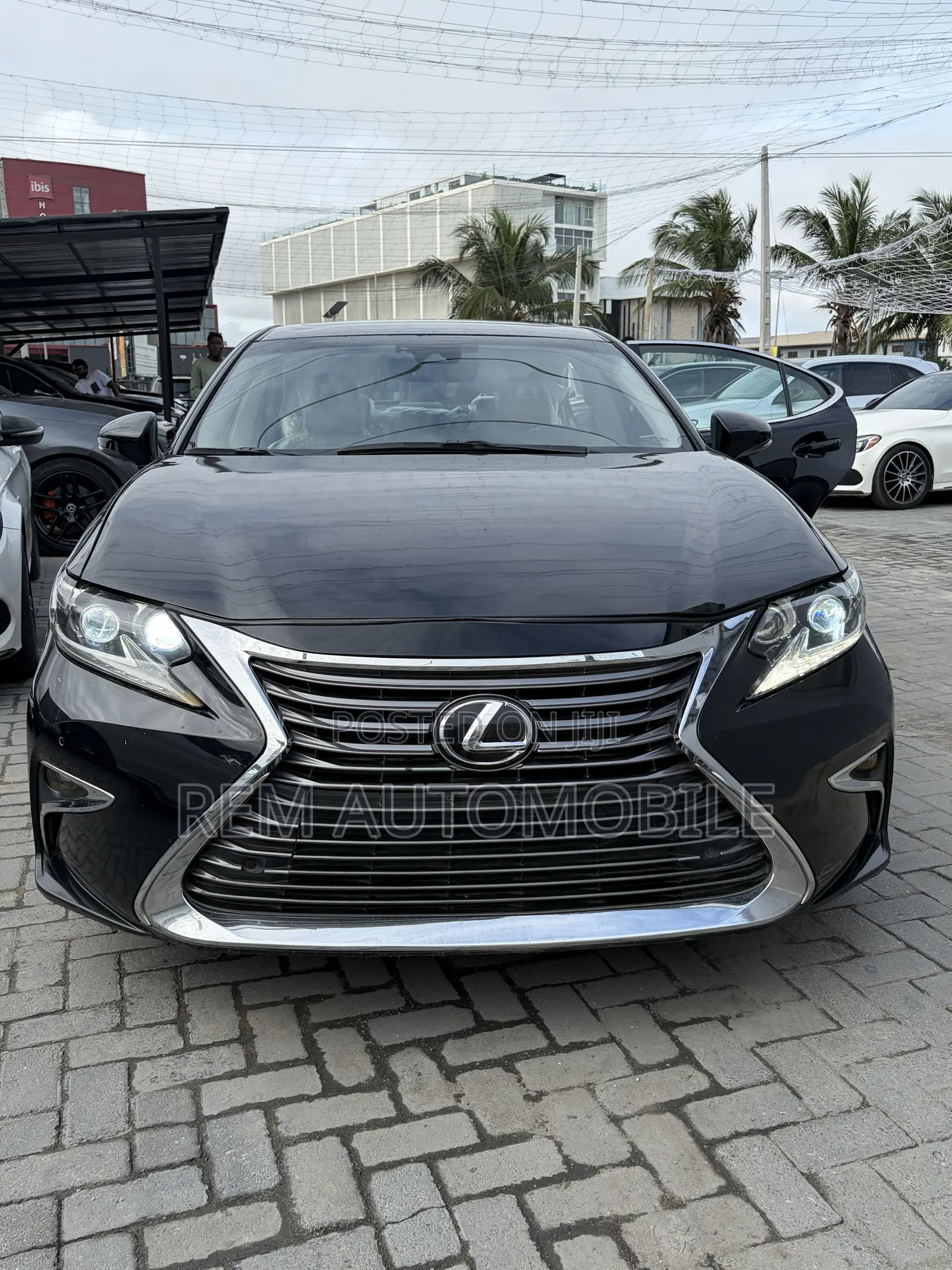 Lexus ES 2018 Black