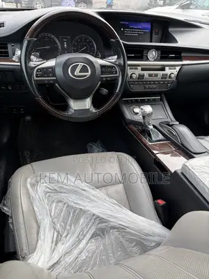 Lexus ES 2018 Black