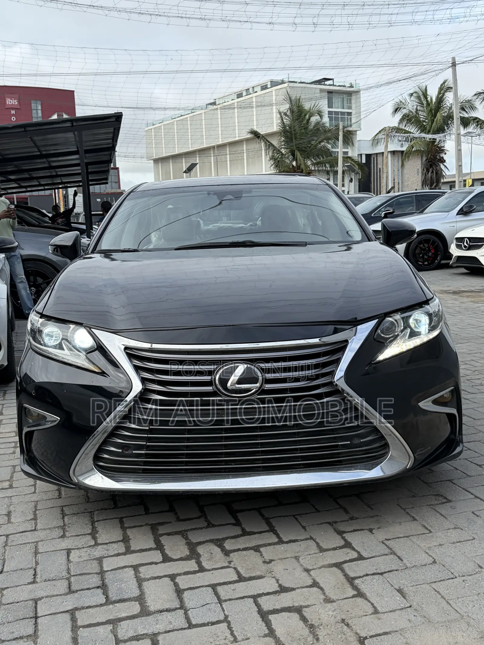 Lexus ES 2018 Black