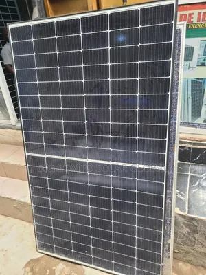 550watts Jinko Solar Panel