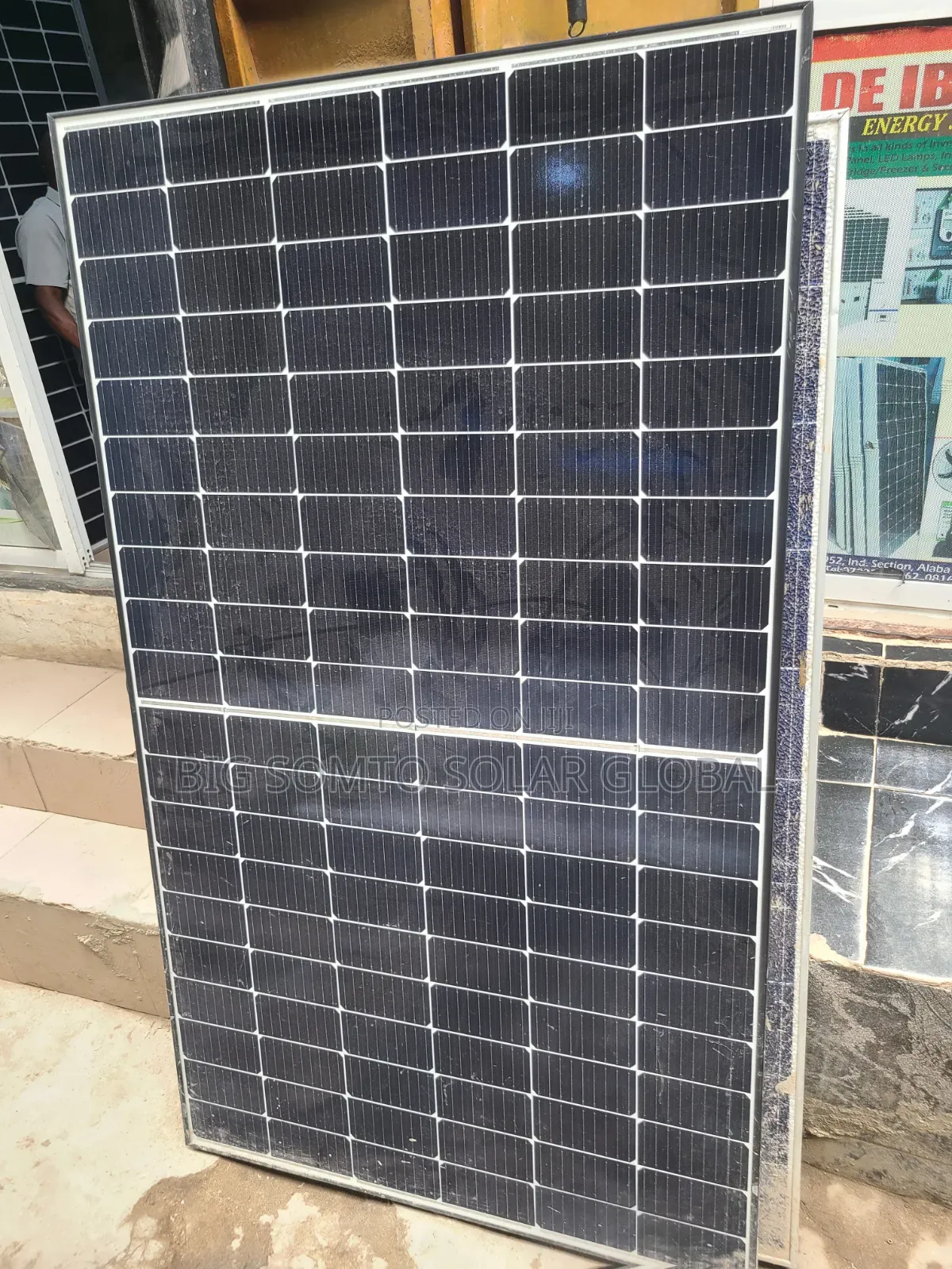 550watts Jinko Solar Panel