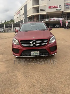 Mercedes-Benz GLE-Class GLE 350 2018 Red