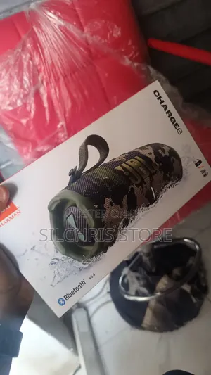 JBL Charge 6