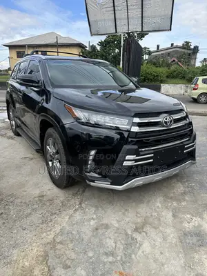 Toyota Highlander LE 4x2 (2.7L 4cyl 6A) 2016 Black