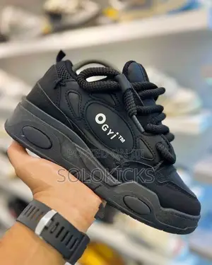 Ogyi Sneakers