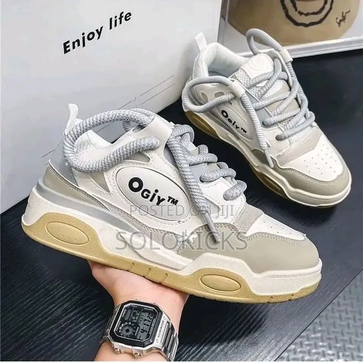 Ogyi Sneakers