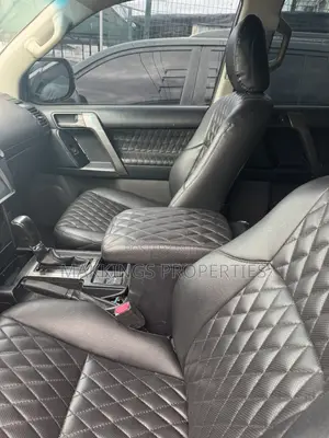 Toyota Land Cruiser Prado 2016 Black