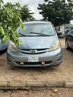Toyota Sienna LE 4WD 2007 Blue