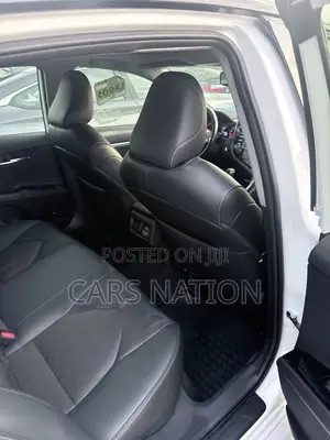 Toyota Camry 2019 White