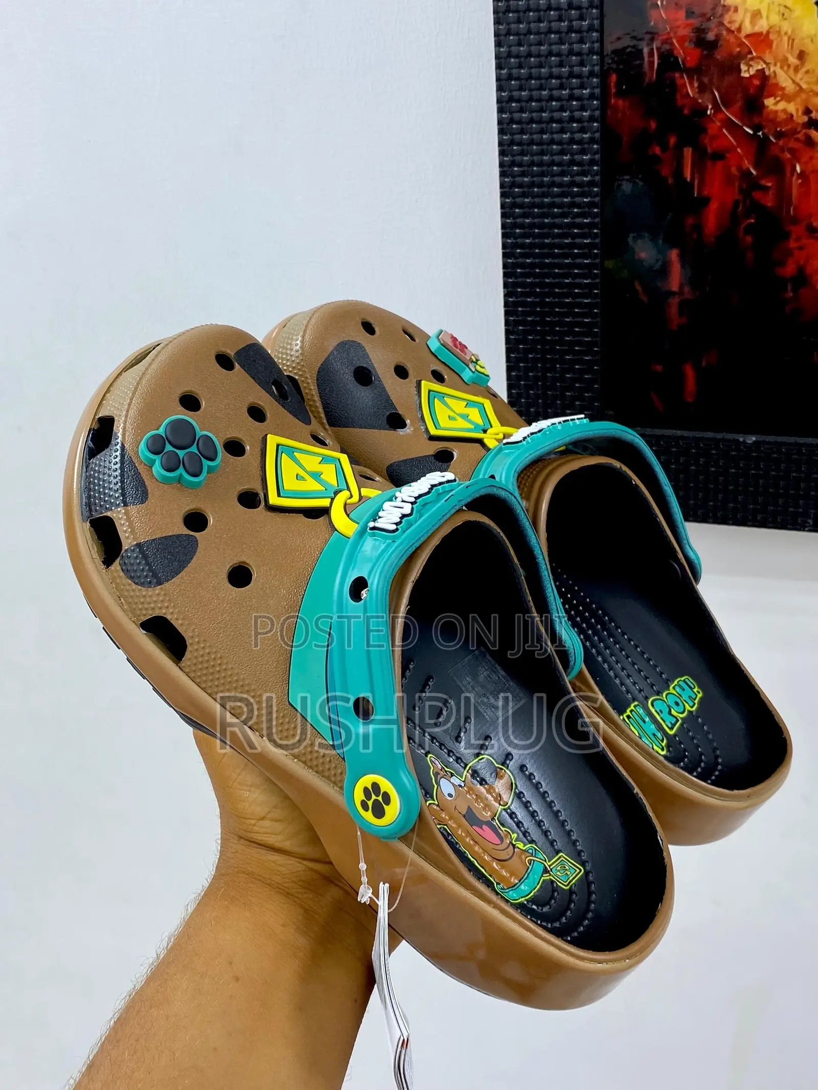 Crocs X Scooby-Doo Classic Clogs🦮!!