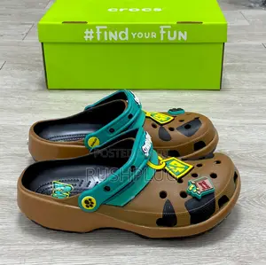 Crocs X Scooby-Doo Classic Clogs🦮!!