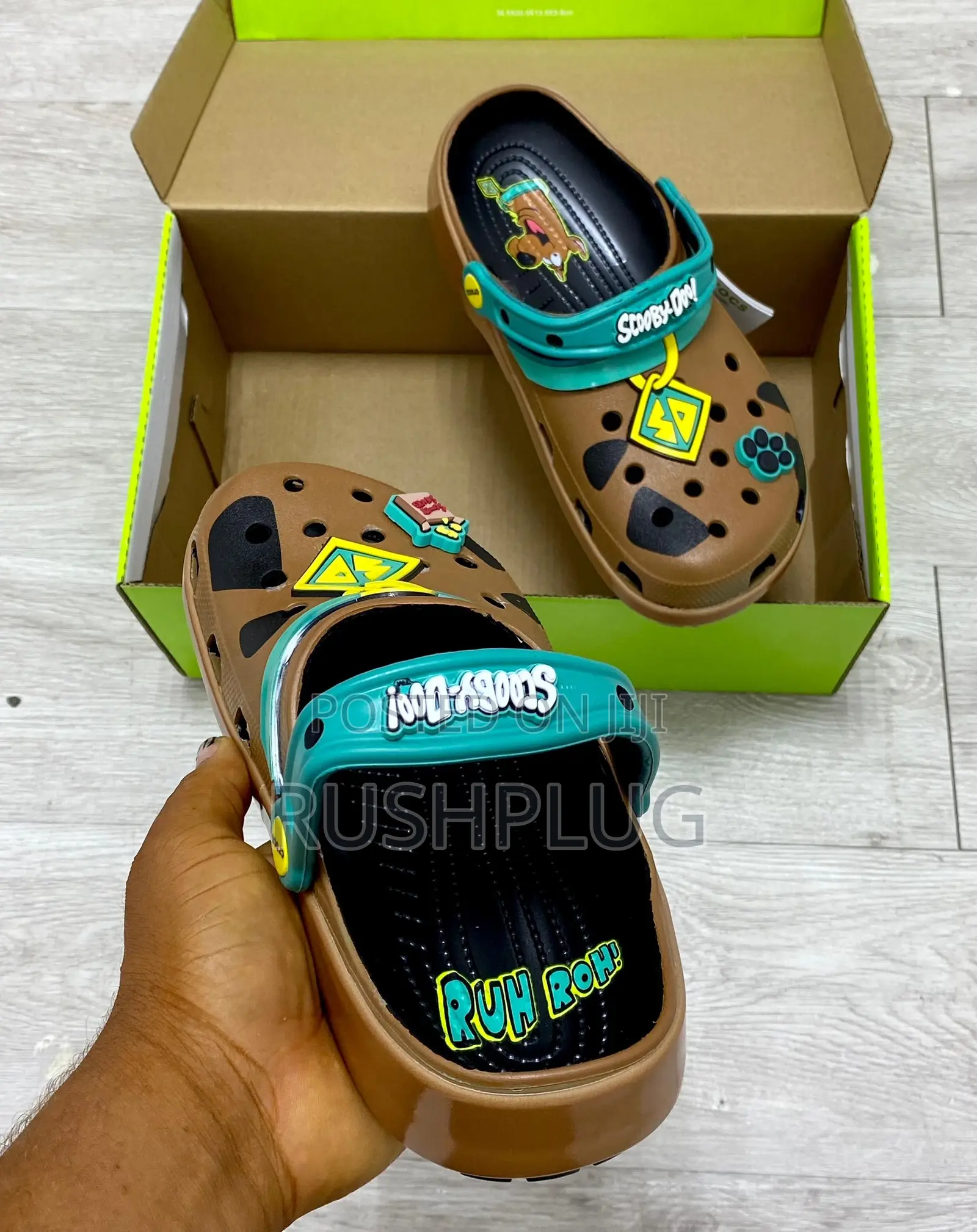 Crocs X Scooby-Doo Classic Clogs🦮!!