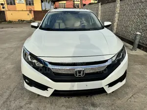 Honda Civic Sport 4dr Hatchback (1.5L 4cyl) 2017 White