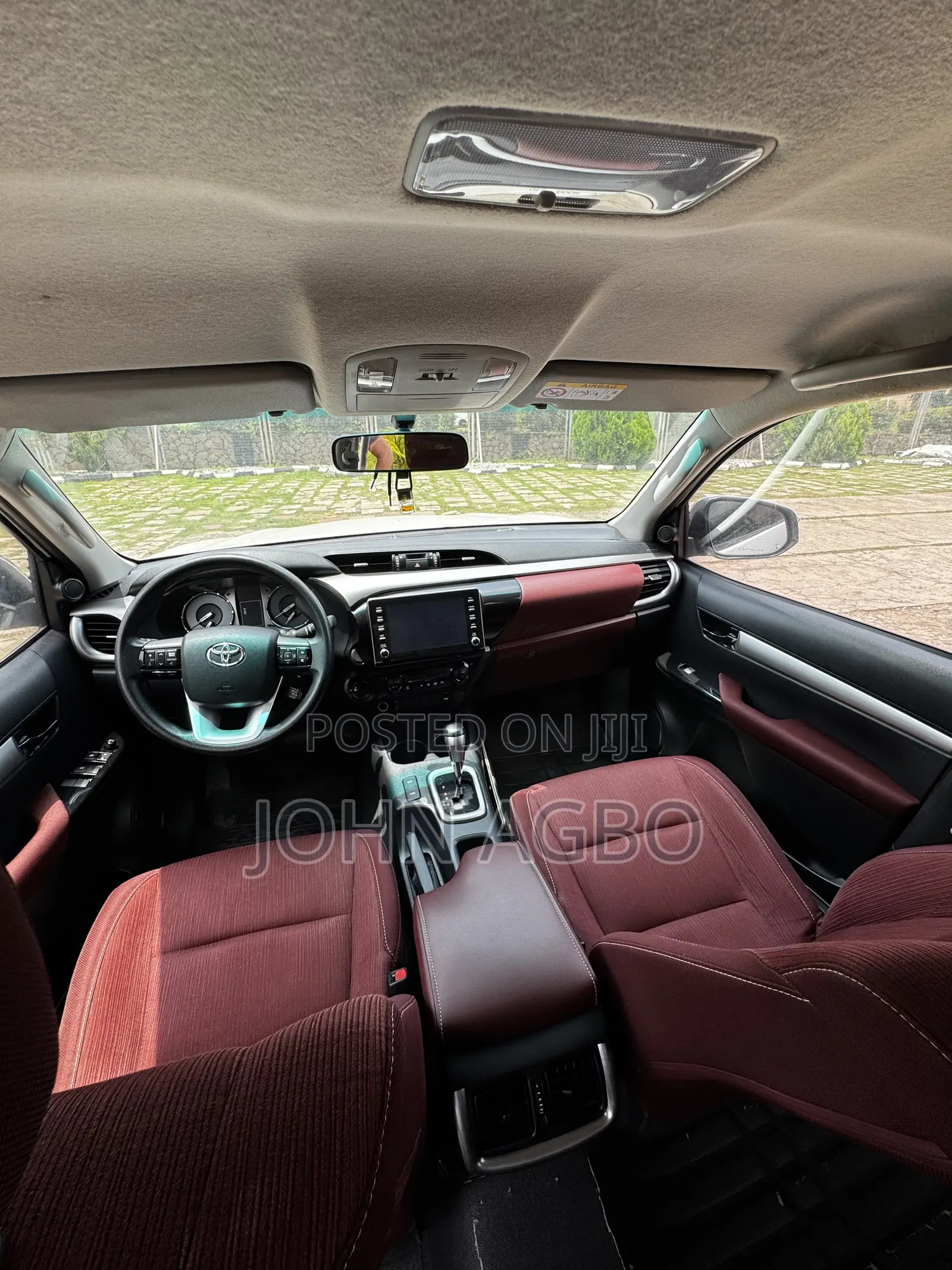 Toyota Hilux 2021 White