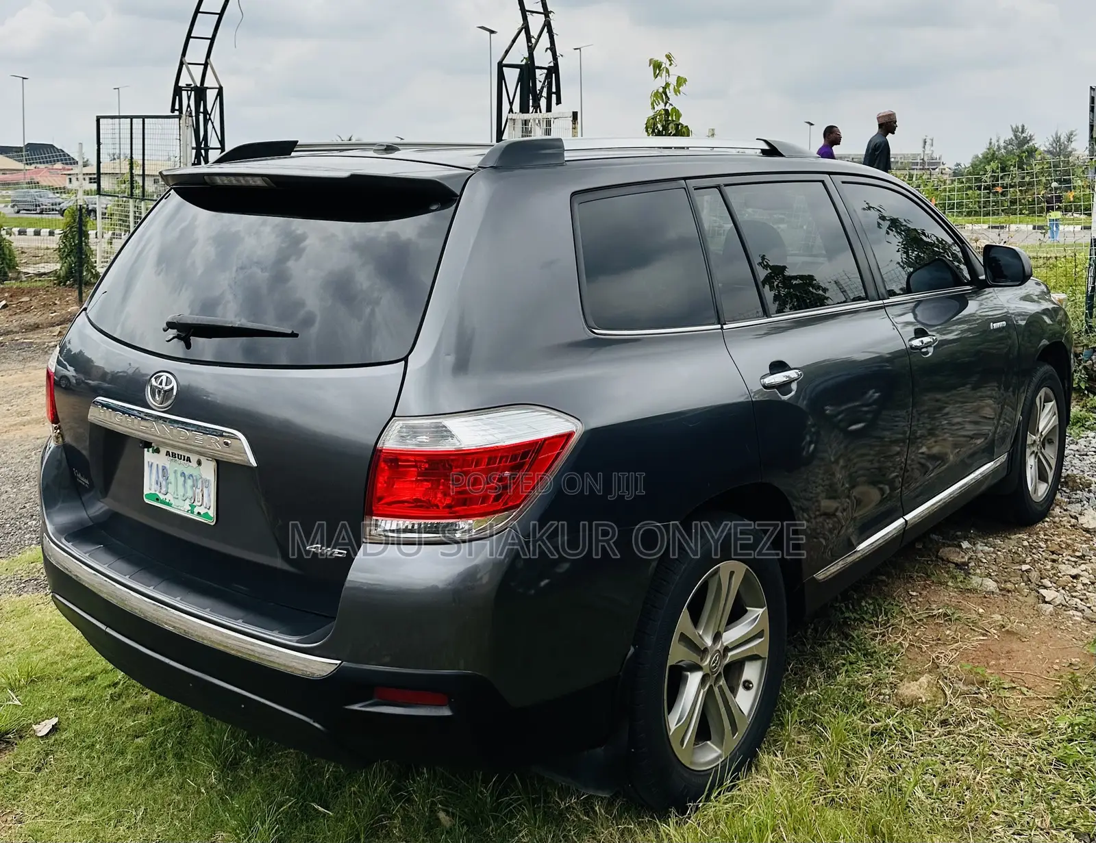 Toyota Highlander SE 2012 Gray
