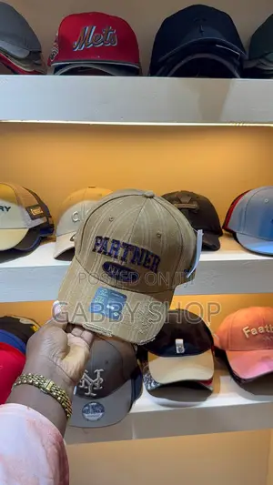 Trendy Faatbou Nice Partner Distressed Face Caps