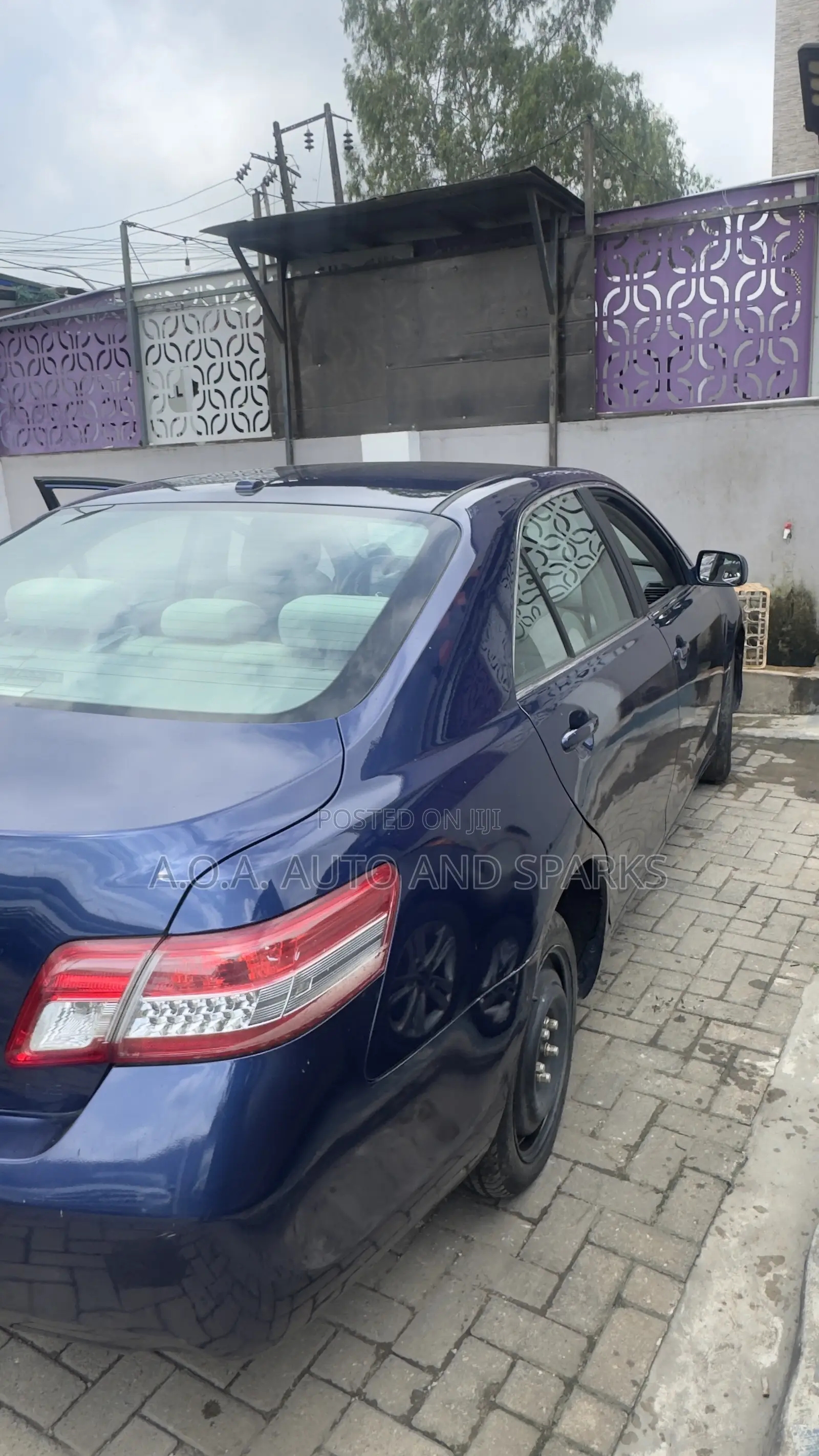 Toyota Camry 2011 Blue
