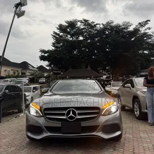 Mercedes-Benz C300 2016 Gray