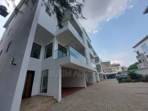 4bdrm Townhouse / Terrace in Banana Island for rent