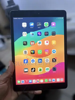 Apple iPad 10.2 (2021) 64 GB Gray