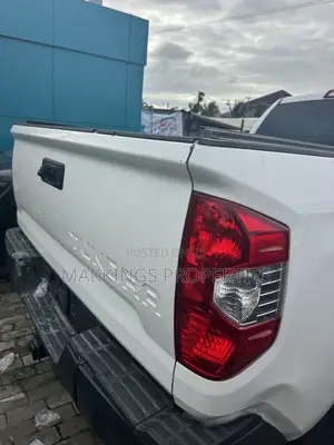 Toyota Tundra 2017 White
