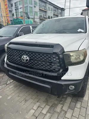 Toyota Tundra 2017 White
