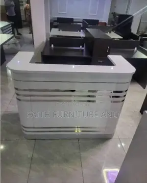 Receptionist Table for Office Use