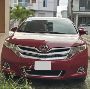 Toyota Venza XLE 4dr Wagon (3.5L 6cyl 6A) 2015 Red