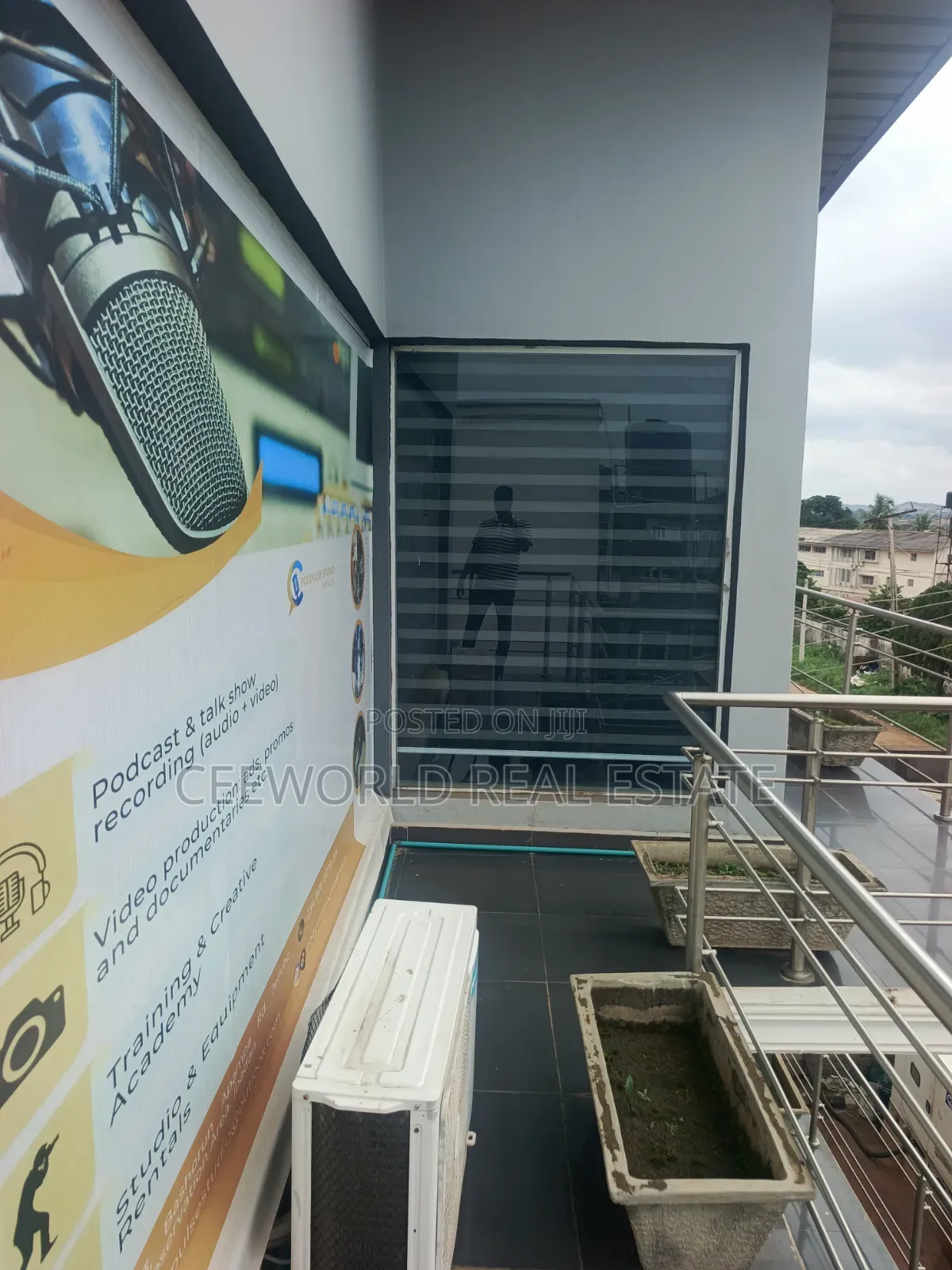 A Beautiful Open Plan Office Space at Jericho Gra