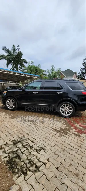 Ford Explorer XLT 4dr 4x4 (3.5L 6cyl 6A) 2013 Black