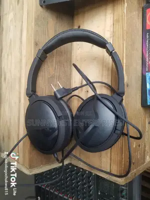 Headphone Black Colour