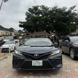 Toyota Camry 2018 Black