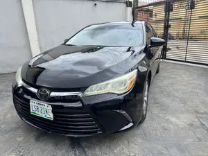 Toyota Camry XLE 4dr Sedan (3.5L 6cyl 6A) 2015 Black