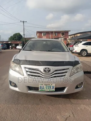 Toyota Camry 2008 Gold