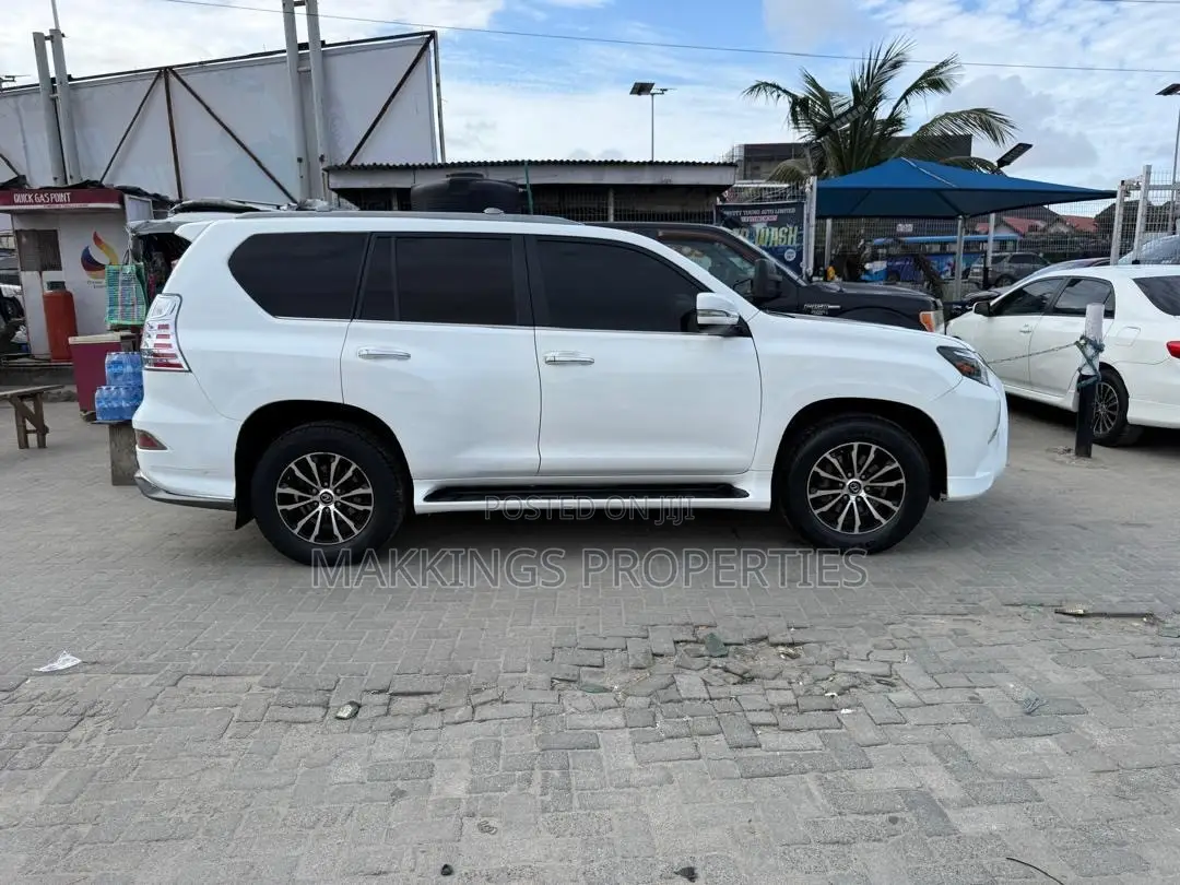 Lexus GX 2020 White