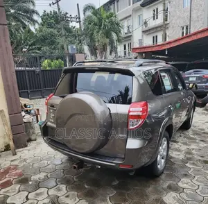 Toyota RAV4 2012 Gray