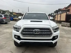 Toyota Tacoma TRD Sport 2018 White