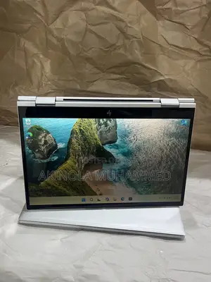 Laptop HP EliteBook 830 G8 16GB Intel Core i7 SSD 512GB